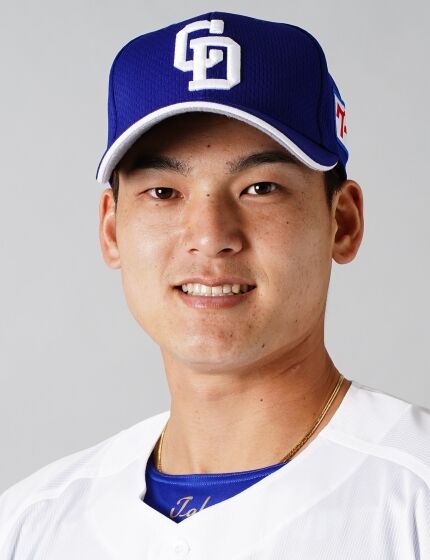 石川昂弥(竜).268 10本 39点 OPS.765