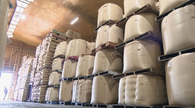 【朗報】お米さん、高すぎて在庫の山になっていた♥