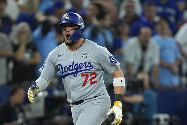 【朗報】ドジャースの選手の間でお尻を彫るのが流行る