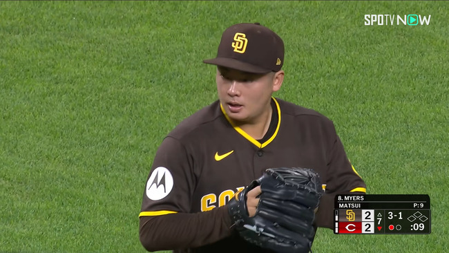 松井裕樹　43登板　54.1回　防御率1.99 被打率.165 ←これ