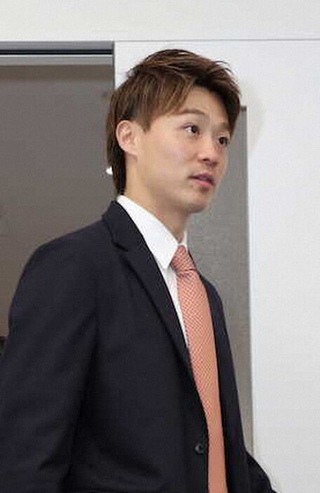 山崎福也（31）争奪戦　SB4年12億、巨人4年10億、De4年10億、ハム4年8億、ヤク4年8億