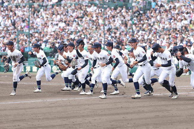【高校野球】沖縄県内が「お祭り騒ぎです」 地元企業や記念セールなど続々反応… SNS「余韻すごすぎ」「空気はかなり良い」 【高校野球】沖縄県内が「お祭り騒ぎです」 地元企業や記念セールなど続々反応… SNS「余韻すごすぎ」「空気はかなり良い」