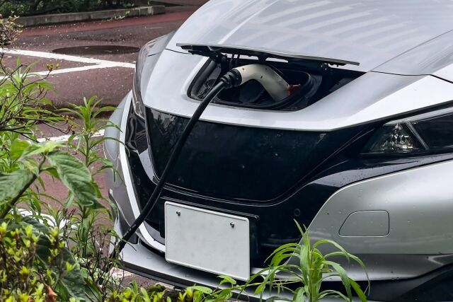 EU「EV義務化やめるわ」カナダ「EV義務化やめるわ」