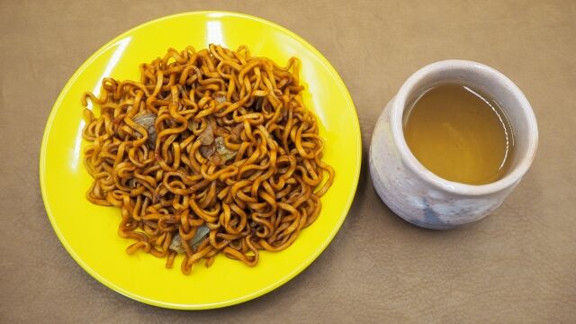 焼きそばって具なしの方がうまくない？