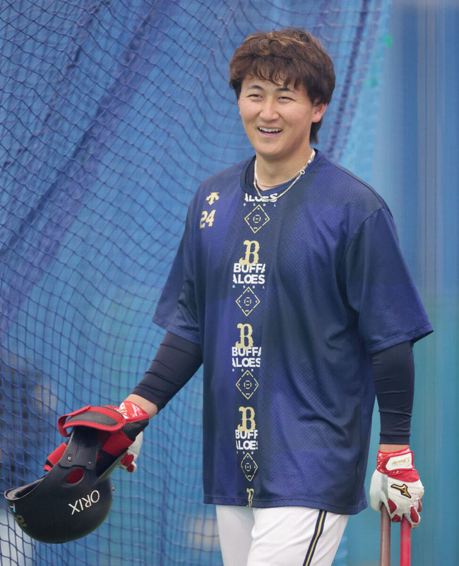 20250302-OHT1I51482-L