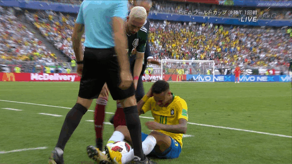 ネイマール サッカーやったことない人にファウルの痛みわからないよね Baseballlog