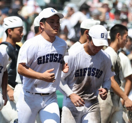 【甲子園】左手にハンデ持つ県岐阜商・横山温人「プロに行けるような選手に」 聖地での完全燃焼に悔いなし 【甲子園】左手にハンデ持つ県岐阜商・横山温人「プロに行けるような選手に」 聖地での完全燃焼に悔いなし