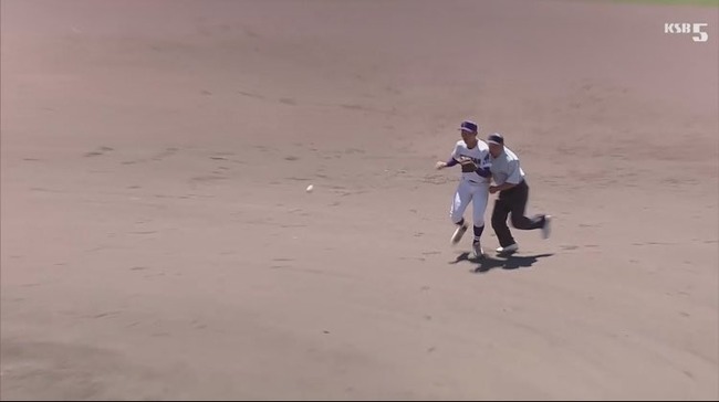高校野球岡山大会、審判が選手の邪魔をして1時間近く中断