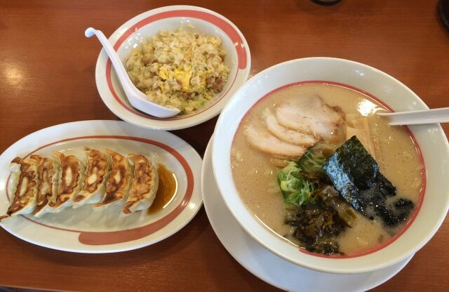 ダイエット中なんやがラーメンと炒飯と餃子食ってもうた
