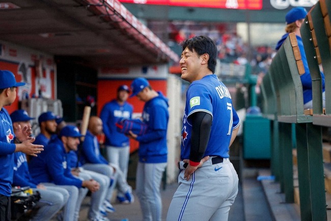 岡本和真 三ゴロ 三直 左飛 空三振のサムネイル