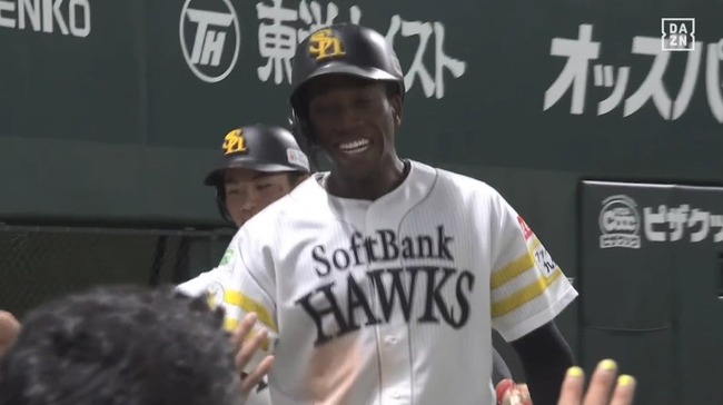 【ソフトバンク対中日オープン戦】ソフトバンク・イヒネ、中日・根尾からオープン戦第1号2ランホームラン!!!!!!!!!!!!!!!