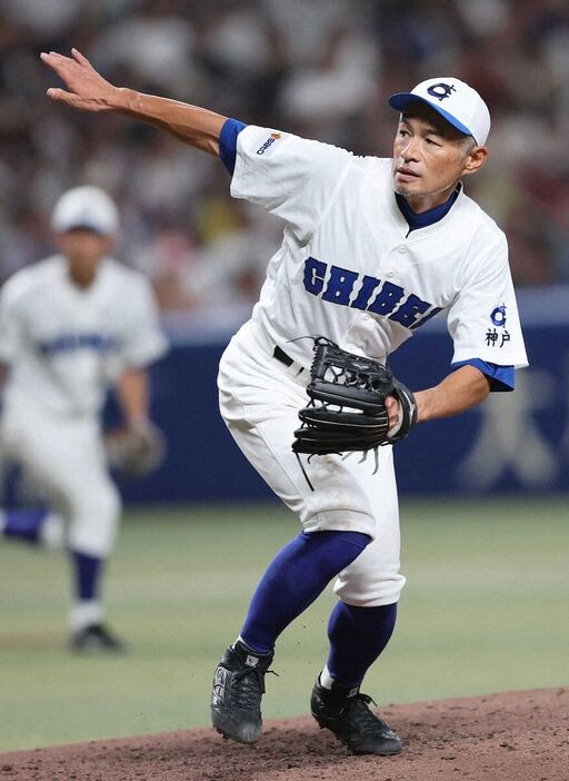 51歳イチロー氏 7回2死で初安打許す…悔しそうな表情 6回まで無安打無得点、8奪三振の快投 51歳イチロー氏 7回2死で初安打許す…悔しそうな表情 6回まで無安打無得点、8奪三振の快投