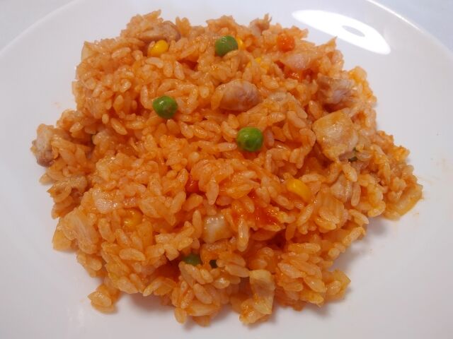 わいの知り合いがケチャップでご飯炒めたのをチャーハンっていうんやが