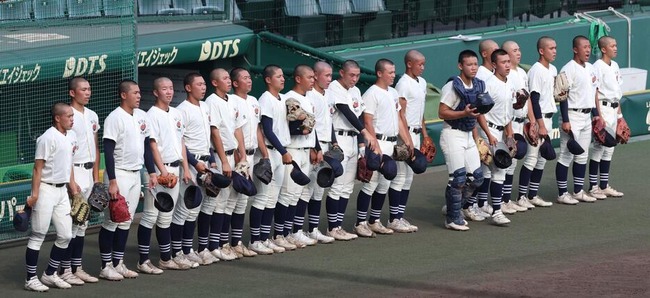 【夏の甲子園】未来富山の部長を3カ月謹慎処分 日本学生野球協会の緊急審査室会議で決定 部内暴力の報告を怠る 【夏の甲子園】未来富山の部長を3カ月謹慎処分 日本学生野球協会の緊急審査室会議で決定 部内暴力の報告を怠る