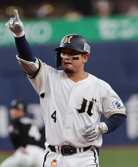 オリックス森友哉、中日高橋周平ら抹消　楽天小森航大郎、中日花田旭ら登録／15日公示