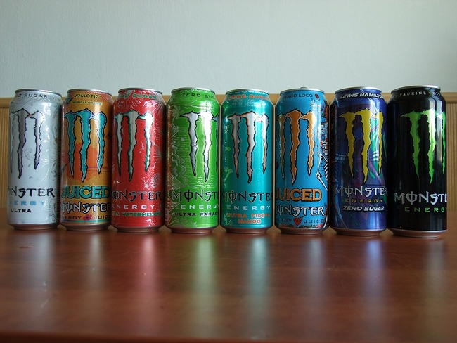 Monster_Energy_drinks_01
