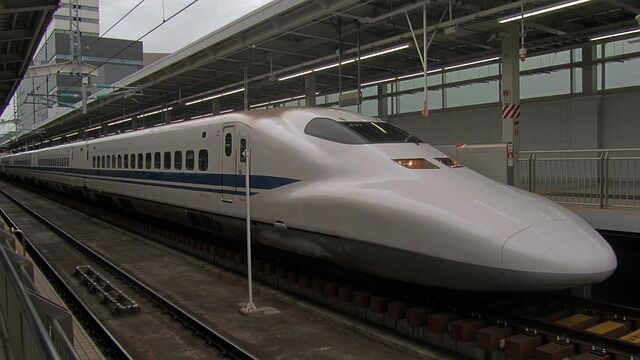 shinkansen-gb9c1abc16_640