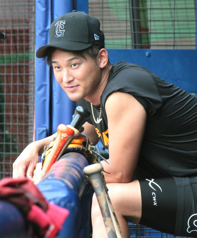 20250821-OHT1I51433-L