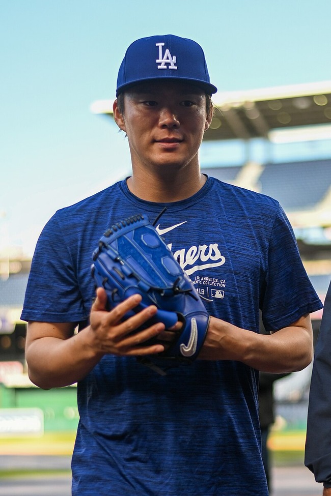 Dodgers_at_Nationals_(53676737736)