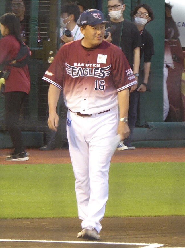 Kazuhisa_Ishii_at_Tohoku_Rakuten_2023