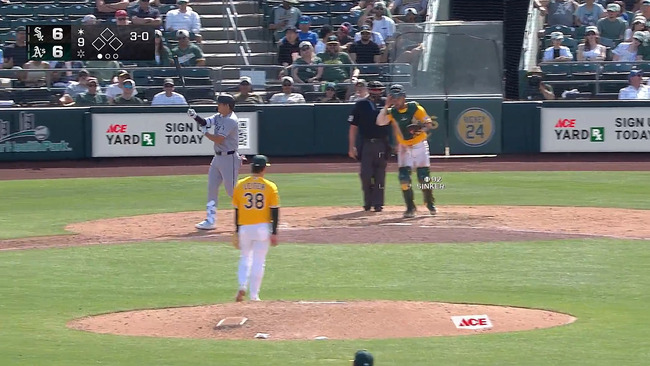 村上 四球 空三振 四球 中本塁打 四球のサムネイル