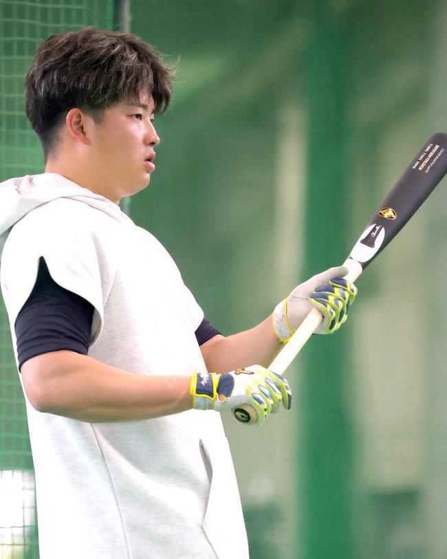 20250212-OHT1I51277-L