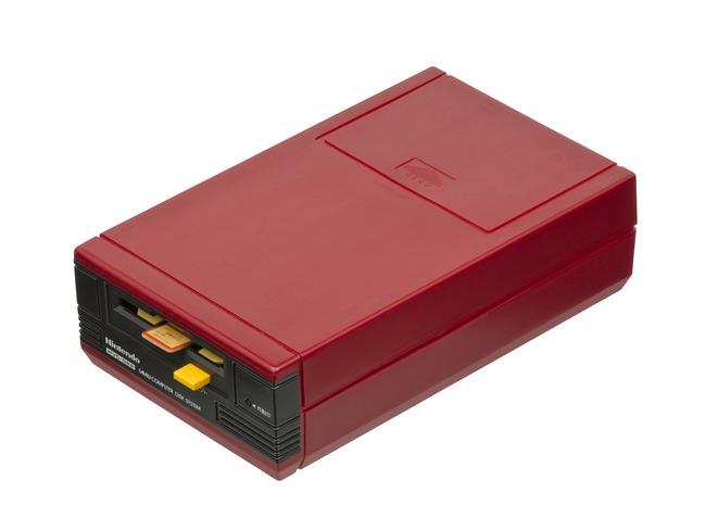 Nintendo-Famicom-Disk-System-Deck-01