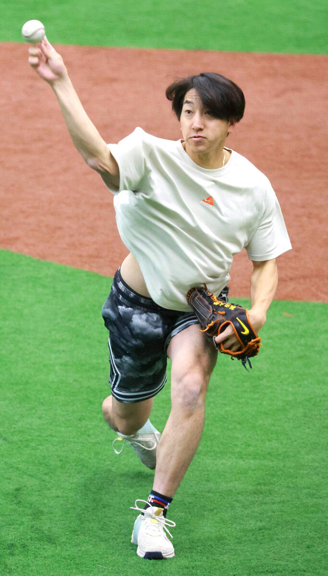 20241212-OHT1I51324-L