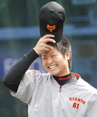 6997671-baseball-on-the-pitcher-s-mound-near-the-pitching-rubber