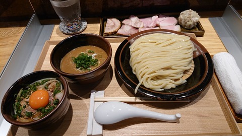 中華蕎麦 とみ田 つけめん（TOKYO-X純粋豚骨）（大）、特選全部乗せ