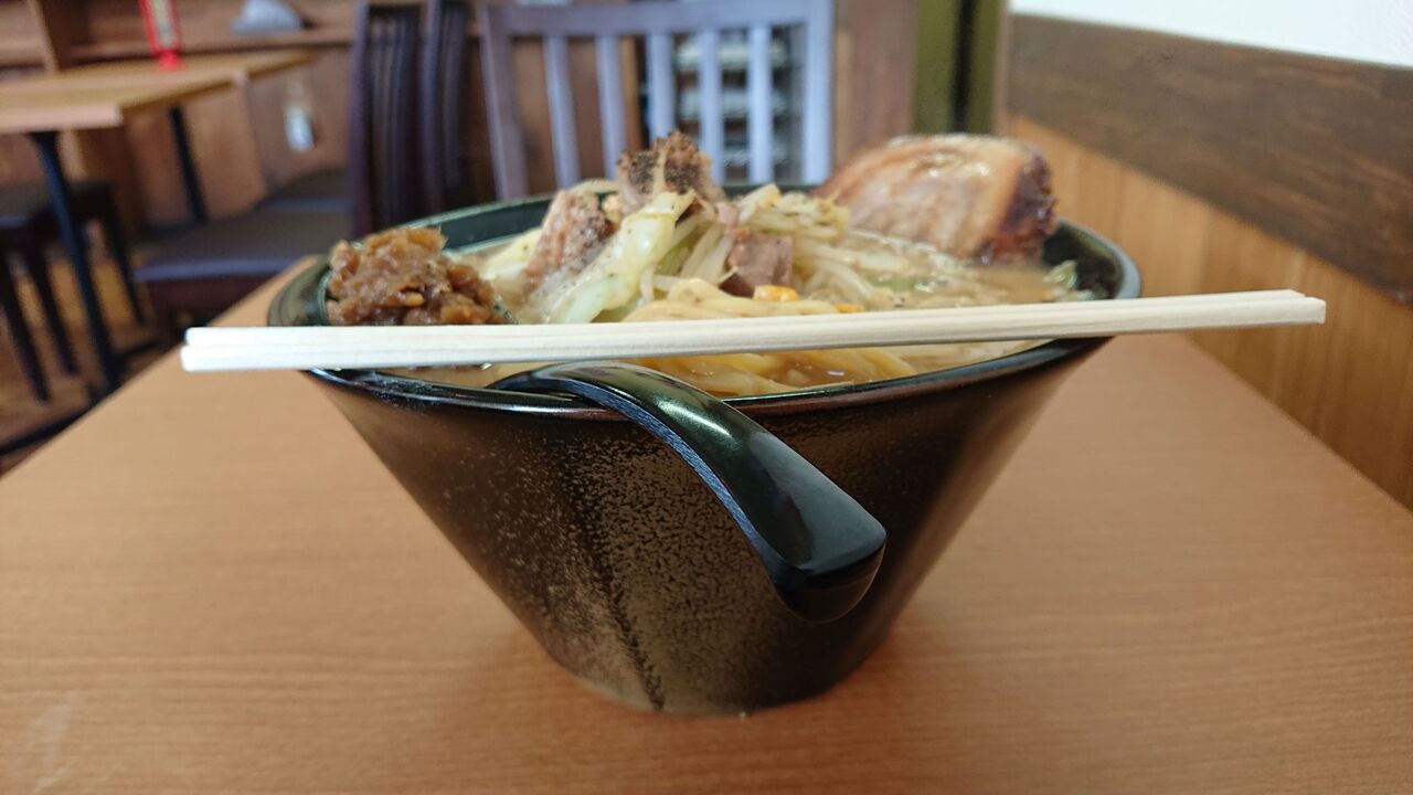 タンメン しょうや 佐倉タンメン、麺大盛り、厚切りチャーシュー、旨 