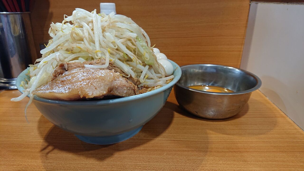 ラーメン二郎八王子野猿街道店２ 9回目 小ラーメン ヤサイ ニンニク 辛い奴 レジェンド 康太 不羈奔放 フリーダムなラーメンを主体とした記録