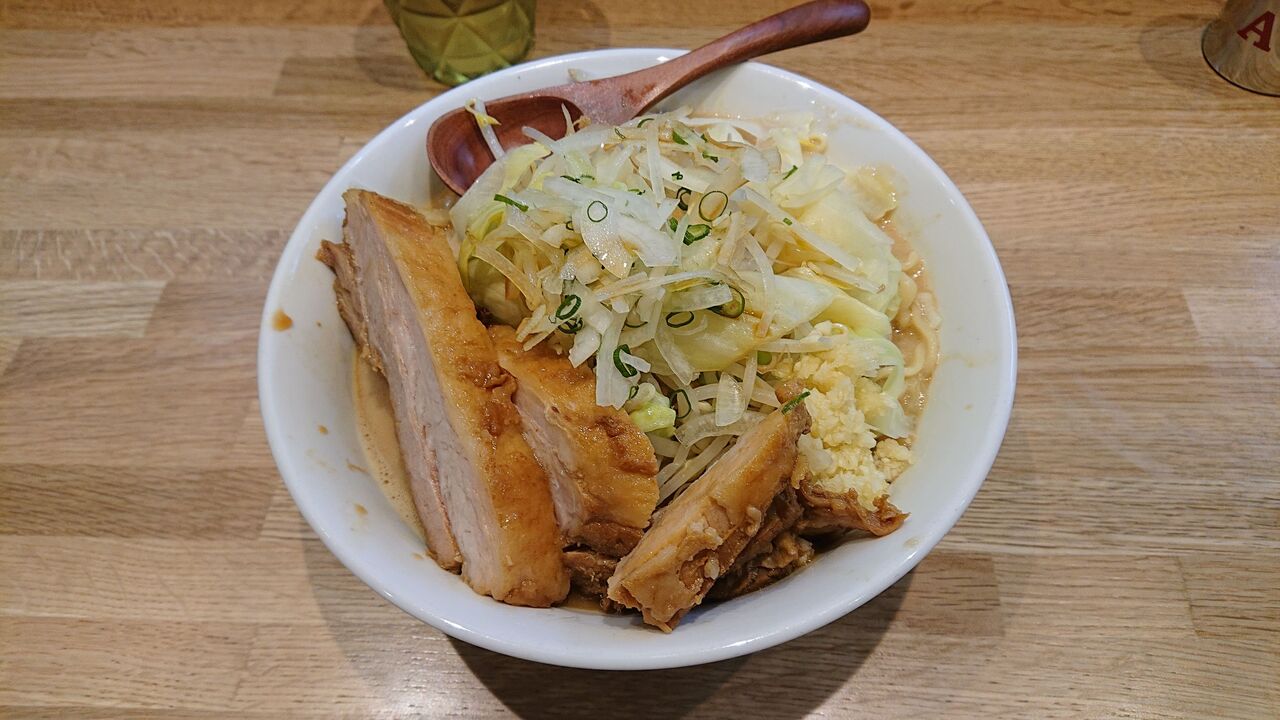 屋号なし 豚ラーメン ニンニク 野菜 しろ 豚チャーシュー 不羈奔放 フリーダムなラーメンを主体とした記録 屋号なし 豚ラーメン ニンニク 野菜 しろ 豚チャーシュー 不羈奔放 フリーダムなラーメンを主体とした記録