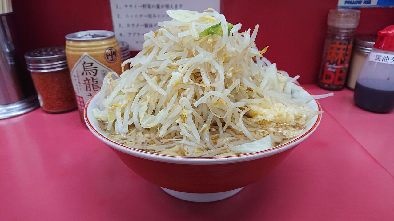 ラーメン二郎小岩店 7回目 大ラーメン 豚2枚 ニンニク ヤサイ 豚増し券 豚2枚 缶ウーロン 不羈奔放 フリーダムなラーメンを主体とした記録 ラーメン二郎小岩店 7回目 大ラーメン 豚2枚 ニンニク ヤサイ 豚増し券 豚2枚 缶ウーロン 不羈奔放 フリーダムなラーメンを主体とした記録