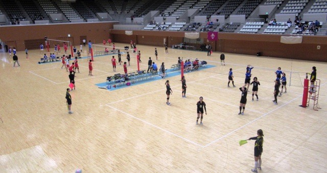 Ricaの全国vb観戦記vol 132 平成30年度京都クラブ連盟6人制フェスティバル 洛都vs舞鶴高専 京都 南丹市バレーボール協会 最後に必ず正義は勝つ