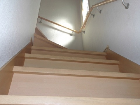 5758cd1509c0d95edb9d3054a3d91a16_s