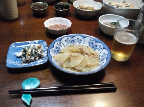 e7eecbed2700280eeee37ddb4108b388_s