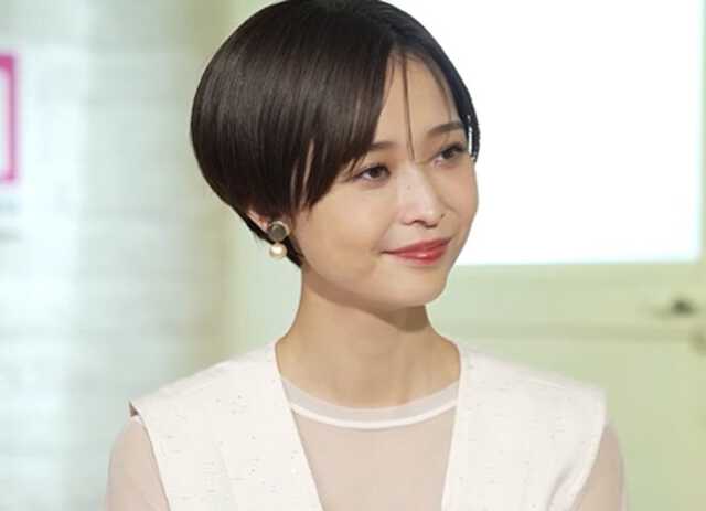 【元フジ】渡邊渚アナ 〝お腹見せ〟姿に反響「印象ガラリ」「チラリが可愛い」