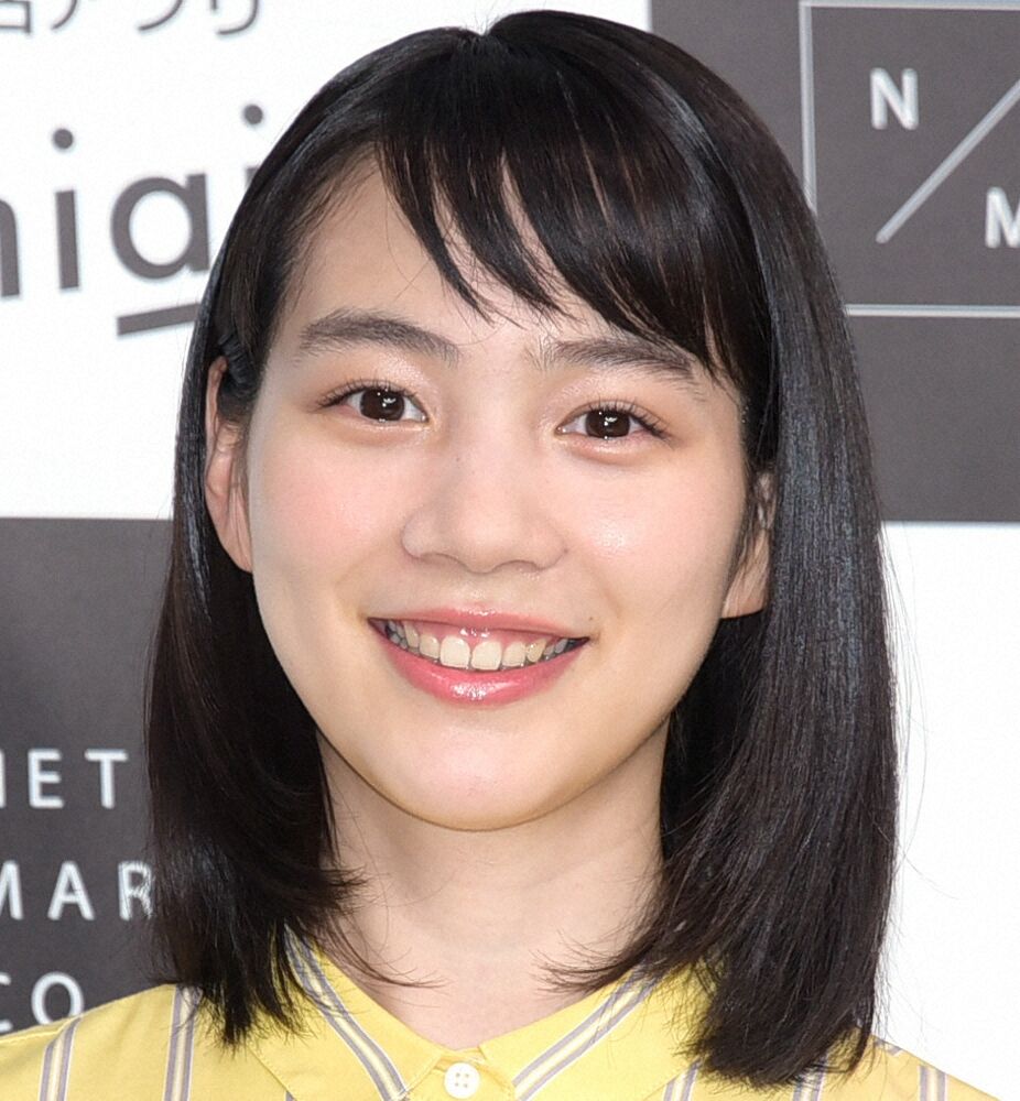 【芸能】「撮影：能年ちゃん」篠原ともえが披露！井川遥の誕生日会 “再会4ショット” に反響「4姉妹のよう」