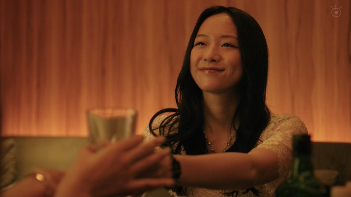 【芸能】岡崎紗絵＆森香澄の“ホステス姿”に反響「スタイル抜群」「間違いなく指名しちゃう」