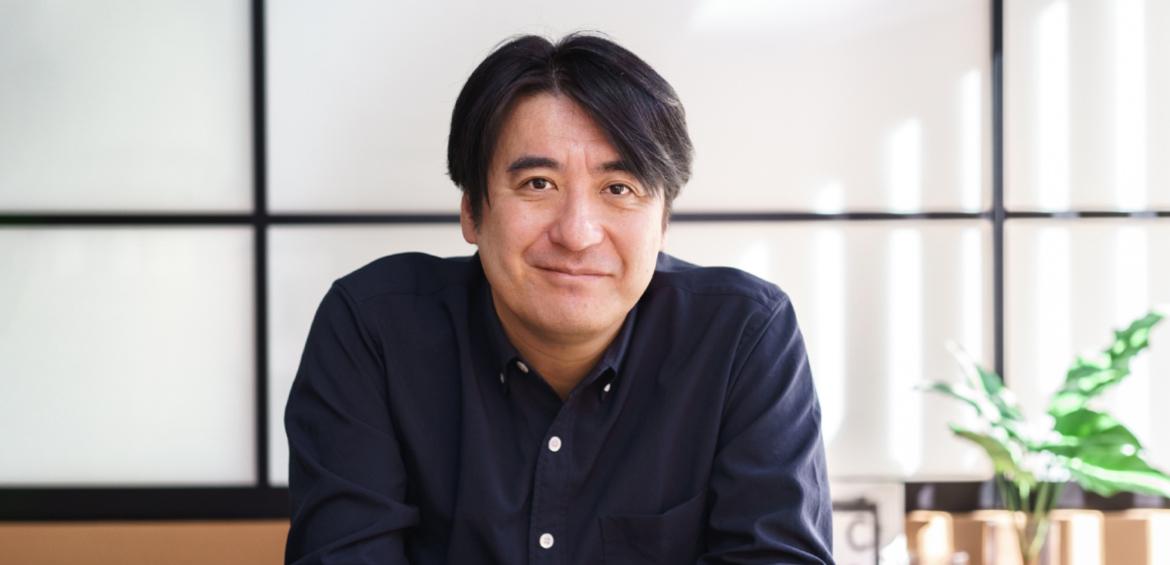 【外国】佐久間宣行氏、海外ホテルの朝食ビュッフェで驚いたこと「外国人はフルーツだけとか食ってる」「俺達は皿にこんもり」