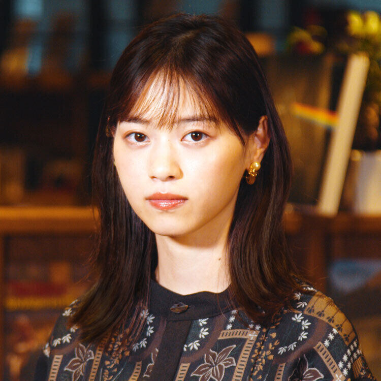 【映画】『あぶない刑事』西野七瀬が「まったく刑事に見えない」