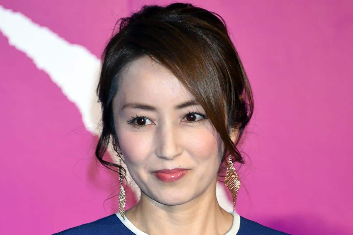 【芸能】45歳・矢田亜希子、セーラー服姿に反響「スタイルいいですね！」