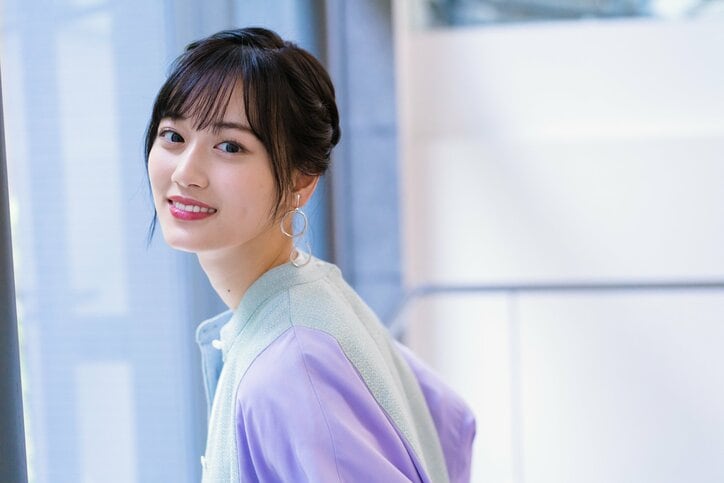 【芸能】乃木坂46山下美月、えちえちなキャミソール姿を公開！「胸元がセクシーすぎる！」