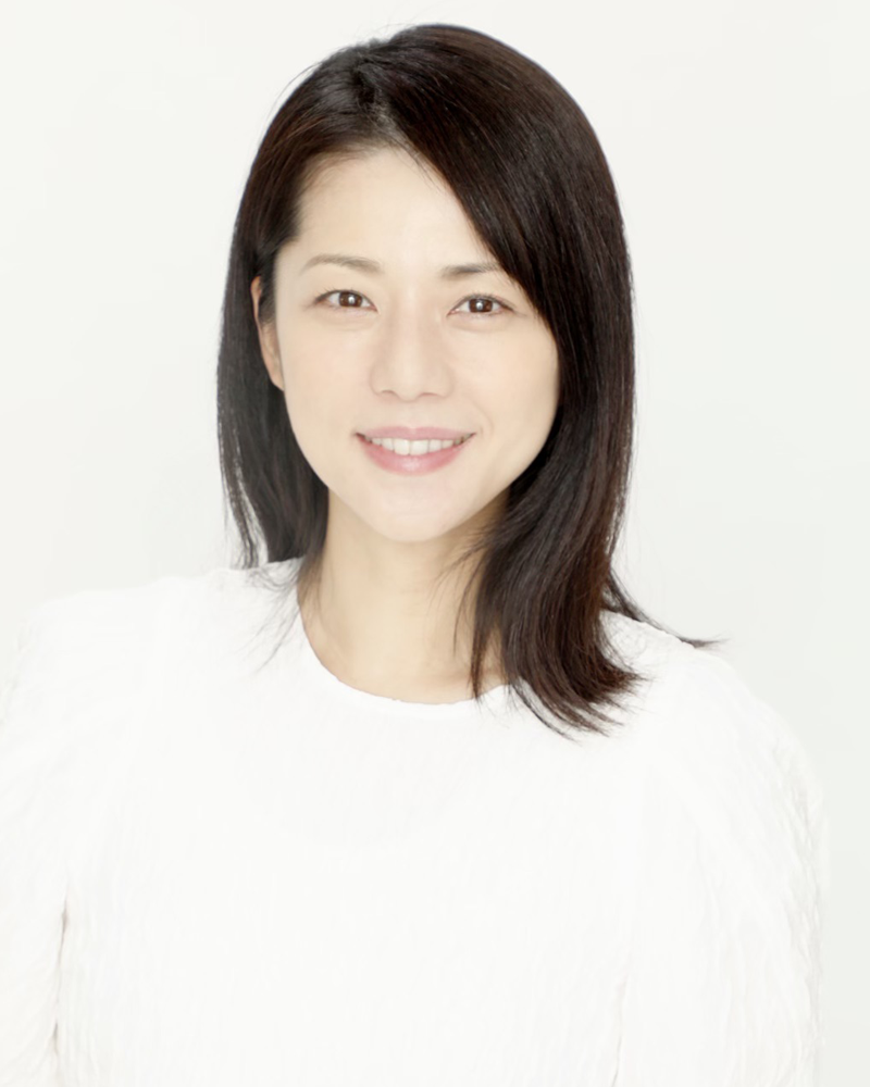 【芸能】えっ！44歳？ 吉岡美穂、若すぎるJK制服姿に「現役でいける」