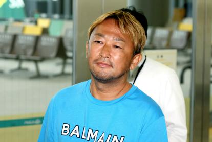 【真相】ガーシー容疑者、駐車場で囲まれ「この便に乗れ」強制退去の内幕！