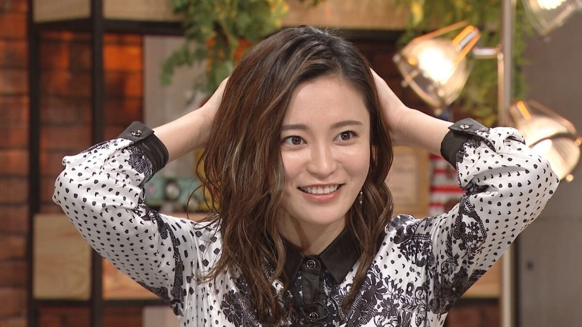 【芸能】小島瑠璃子、留学延期で寂しい毎日を過ごす「柴犬との散歩が唯一の楽しみ」