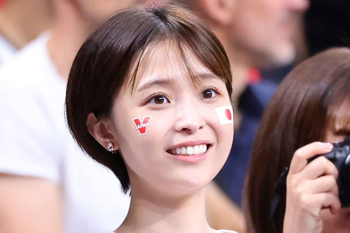 【元フジ】渡邊渚アナ、大阪でバレーボールSVリーグ現地観戦…！