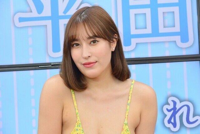 【芸能】元AKB48、エスカレーターで割り込みされた上に蹴られる被害「やばいな」