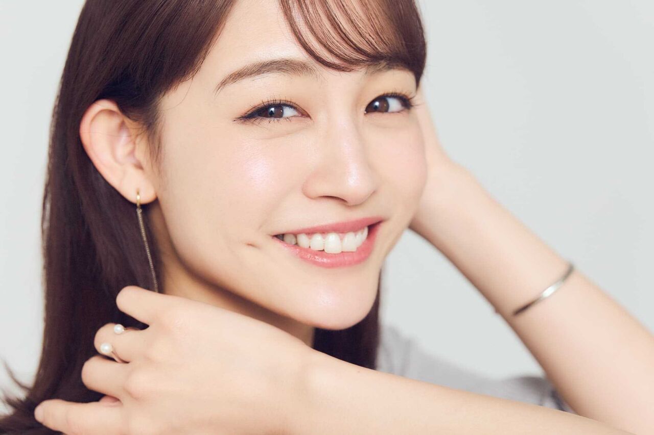 【芸能】新井恵理那、ビキニ姿”で際立つ「2児の母」の抜群スタイル…！